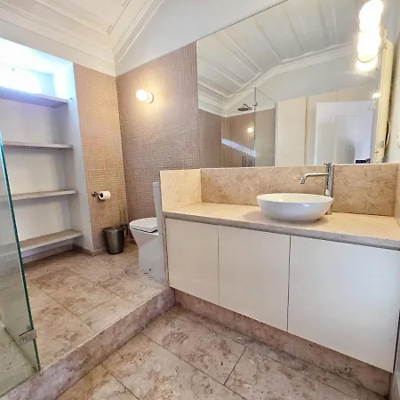 Condessa Apartment Lissabon